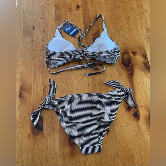 NWT!  Women’s Black and White Striped Racerback Bikini Set - Large - Picture 2 of 2